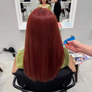 セミロング カラー 萩原 紗妃のヘアスタイル