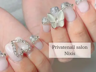 ネイル 大人キレイ 𝑁𝑖𝑥𝑖𝑠のネイルデザイン