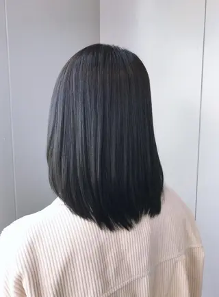 ミディアム カラー 松本 唯のヘアスタイル