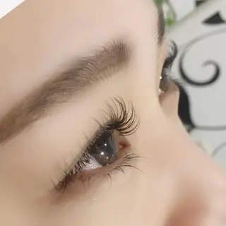 マツエク・マツパ メンズアイブロウ MAXIの眉毛・アイブロウイメージ