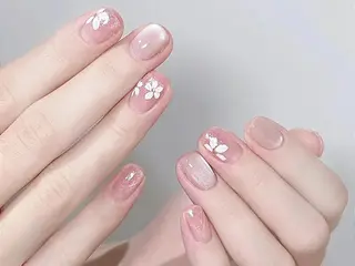 ネイル Hanaai Salonスニタのネイルデザイン