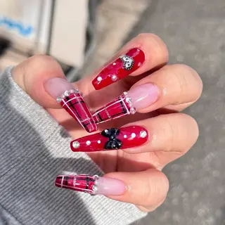 セミロング 小川 柚香のネイルデザイン