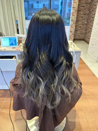 ロング カラー ho nokaのヘアスタイル