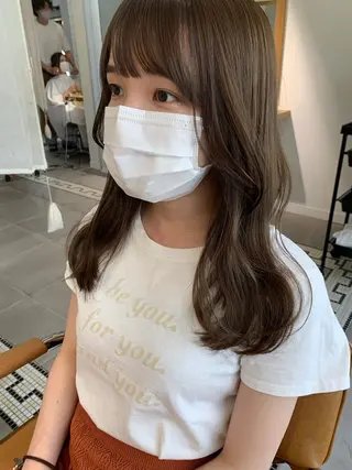 セミロング LOREN＋透明感 オリーブhirokoのヘアスタイル