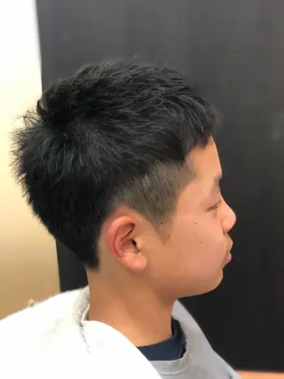 ミディアム メンズ ゼロスバーバーショップ所属・パーマ特化 三浦楓雅のヘアスタイル