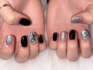 ネイル M Hのネイルデザイン