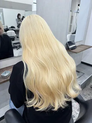 ロング 🌈ハイトーンカラー ⋆˚ʚɞにいな🌈のヘアスタイル