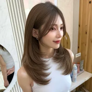 セミロング 似合わせレイヤー/ 透明感カラーのヘアスタイル