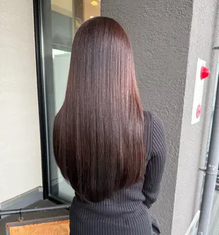 ロング エクファ 浦田のヘアスタイル