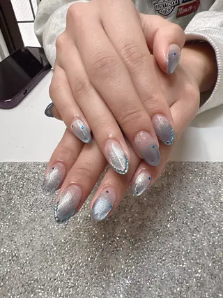 ネイル Guarendo錦糸町店所属・ガレンドウ 白澤 愛子のネイルデザイン