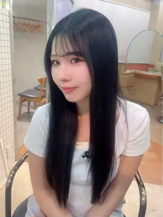 ロング カラー Lutowa西条 ／カノンのヘアスタイル