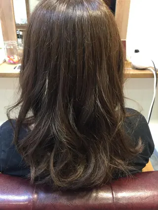 セミロング カラー 透明感/ 美髪矯正/田中恭のヘアスタイル