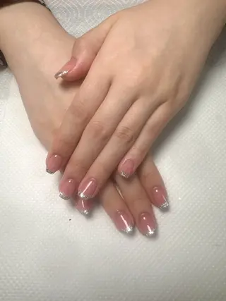 ネイル pink ladyサロン所属・べ にのネイルデザイン