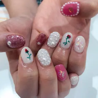 ネイル 矢崎 千春のネイルデザイン