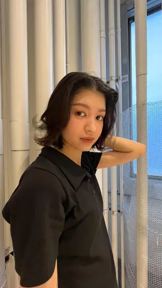 カラー YUI／レイヤー カット/透明感カラーのヘアスタイル