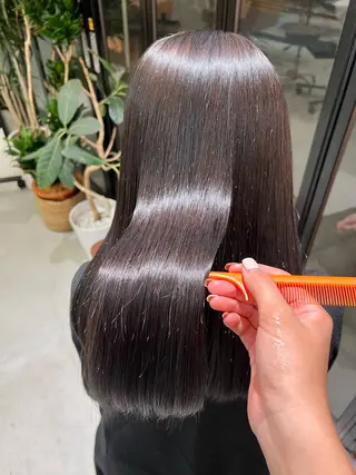 セミロング Vélua/miiu所属・韓国束感まつ毛 /Takaのマツエク・マツパデザイン