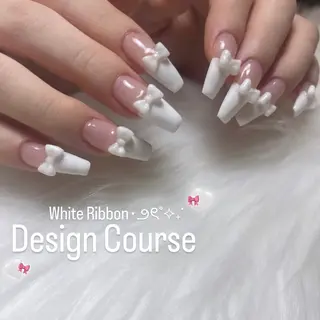 ネイル 🧁fein. nana🩵のネイルデザイン