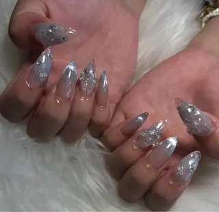 ネイル Rureri .のネイルデザイン