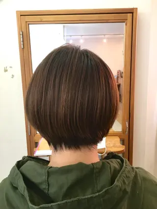 ショート カラー CRADLE Takeuchiのヘアスタイル