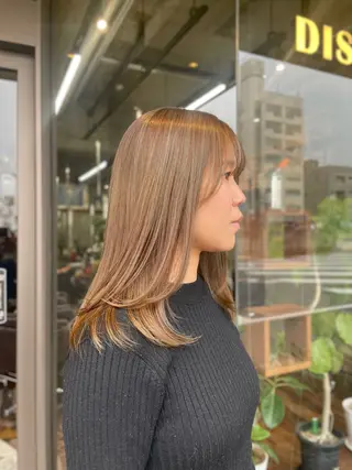 セミロング スタイリスト /YUNAのヘアスタイル