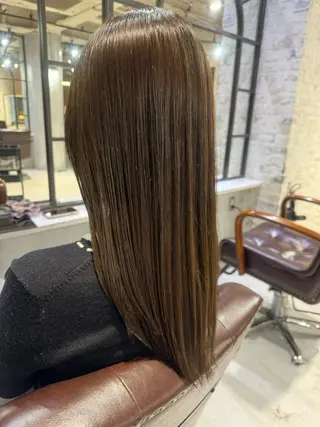 セミロング カラー 髪質改善/縮毛矯正/ 艶髪/春山良太のヘアスタイル