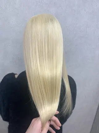 ロング カラー ハイトーン・ブリーチ ムラ修正　八須　錬のヘアスタイル