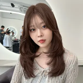 セミロング カラー 韓国ヘア/ベージュ カラー🤍yukaのヘアスタイル