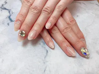 ネイル ネイルリボン 受付スタッフのネイルデザイン