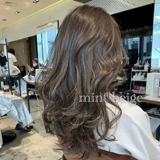 セミロング カラー AFLOAT TOKYOのヘアスタイル