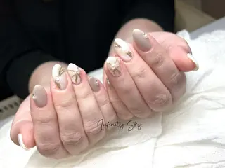 ネイル infinity skyのネイルデザイン