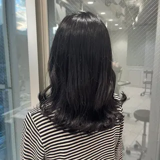 ミディアム 長井 麻帆のヘアスタイル
