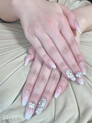 ネイル Toujours所属・山崎 美姫のネイルデザイン