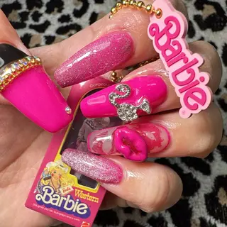 ネイル LaViena姫路所属・e_nail 〜本格ケア〜のネイルデザイン