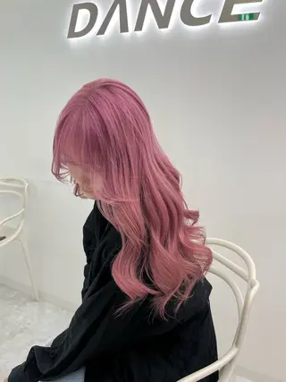 ロング カラー ヘアアレンジ ハイトーン艶カラー 🤍ゆうひのヘアスタイル