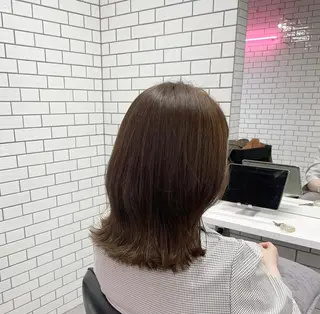 ミディアム カラー 透け感カラー✂️ yuuのヘアスタイル