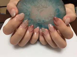 ネイル フラワー ムーンのネイルデザイン