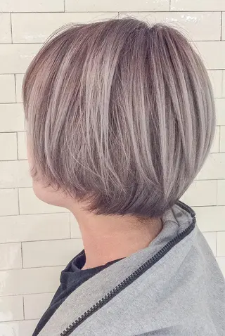 ショート カラー レイヤーカット× 髪質改善たもりのヘアスタイル