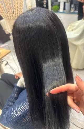 ロング カラー Uuoul【ウーオール】所属・松尾 実乃里のヘアスタイル