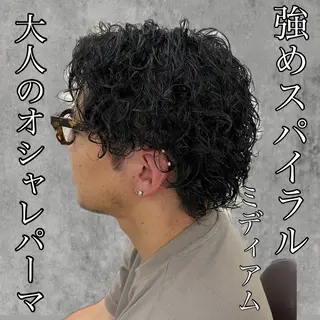 ミディアム パーマ メンズ MAhalo自由が丘所属・メンズパーマ💈 🧑🏼‍🦱カットのヘアスタイル