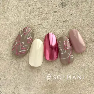 ネイル SOLMANI 予約担当のネイルデザイン