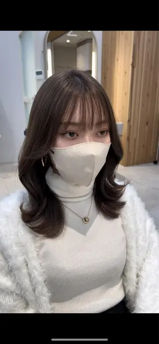 ミディアム レイヤーカット/ 顔まわり/アオイのヘアスタイル