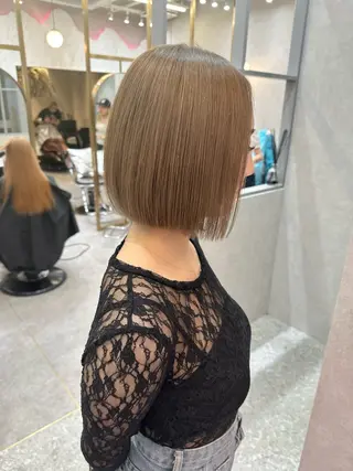 ミディアム カラー ヘアアレンジ yuuto🌈 冬の透け感カラーのヘアスタイル