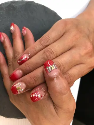 ネイル esNail&eye イーズネイル＆アイのネイルデザイン