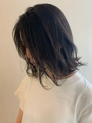 ミディアム カラー 顔まわりカット✄ ベージュカラー🧸のヘアスタイル