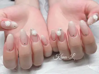 ネイル 芦辺 香奈のネイルデザイン