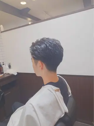 ショート パーマ メンズ 大江 拓郎のヘアスタイル