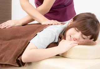 Nail&Spa SeaGlass所属・SeaGlass tomoのネイルデザイン