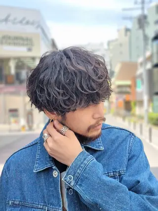 ショート パーマ メンズ fifthメンズ原宿 波巻きパーマ平居俊太のヘアスタイル