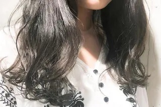 ミディアム カラー パーマ ヘアアレンジ メンズ キッズ ネイル マツエク・マツパ Rene'所属・当日予約⭕️ yuriのヘアスタイル