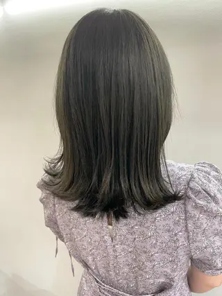 ミディアム カラー 太田ありさ クリーミーヘアカラーのヘアスタイル